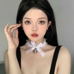 Simple and Versatile Fashion Collar