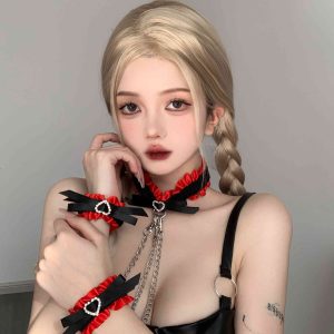 The Flames of Love – Collar