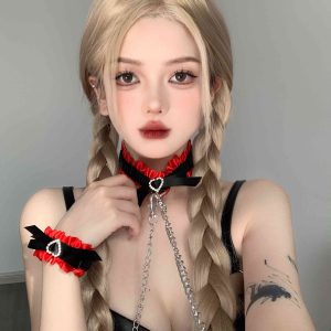 The Flames of Love – Collar